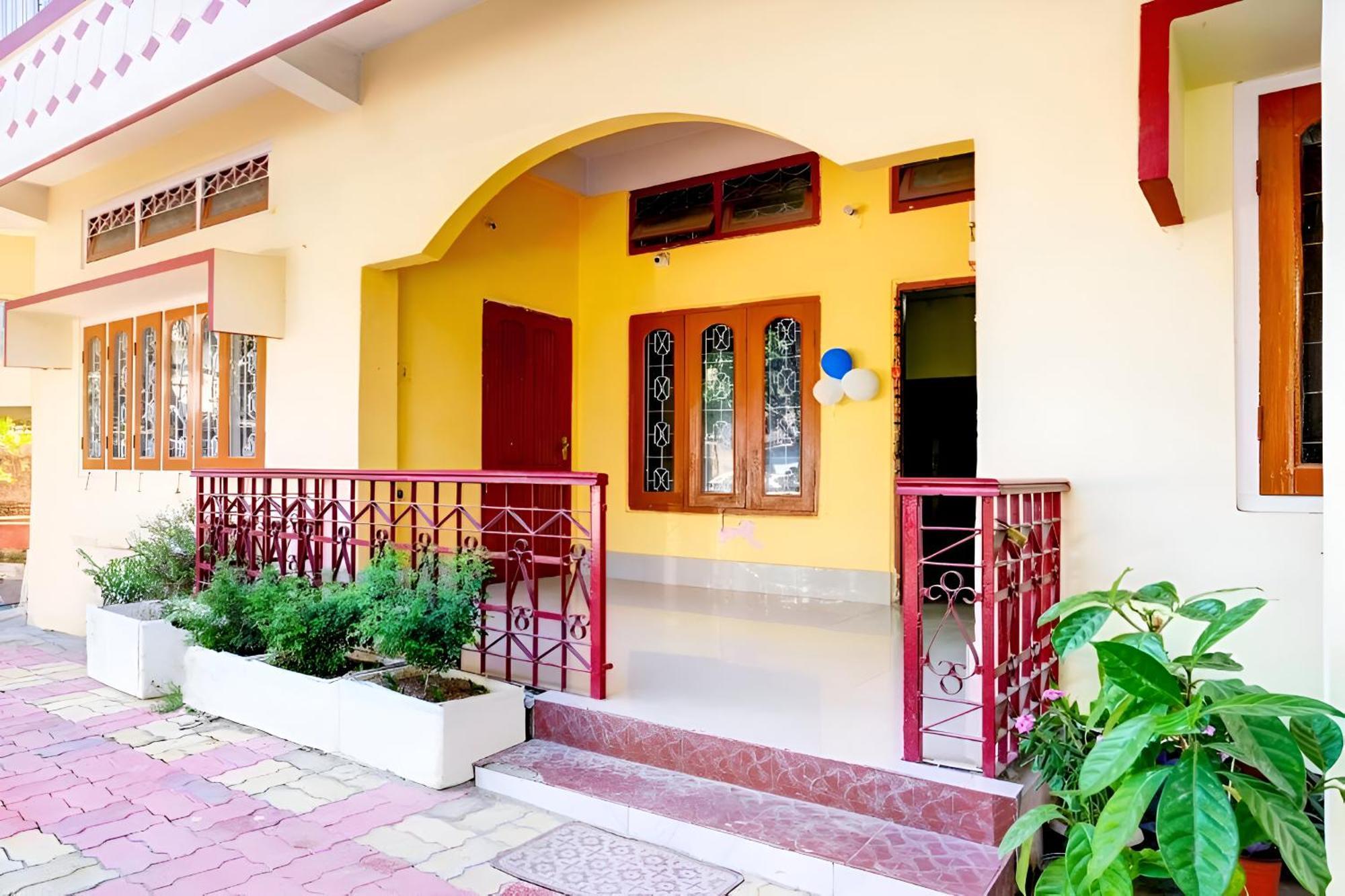Capital Heritage Homestay Guwahati Esterno foto