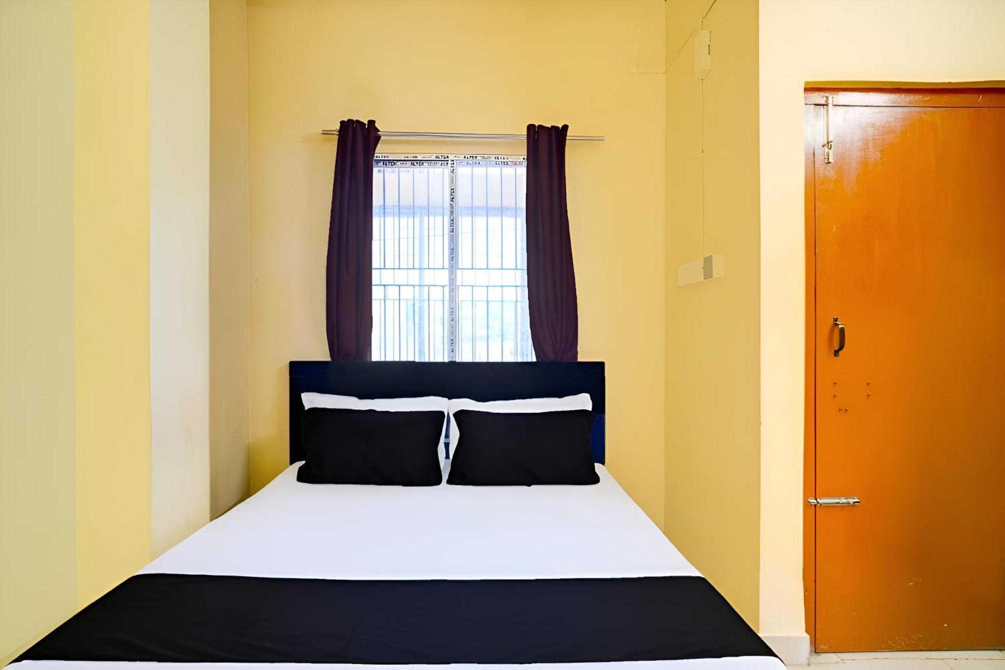 Capital Heritage Homestay Guwahati Esterno foto