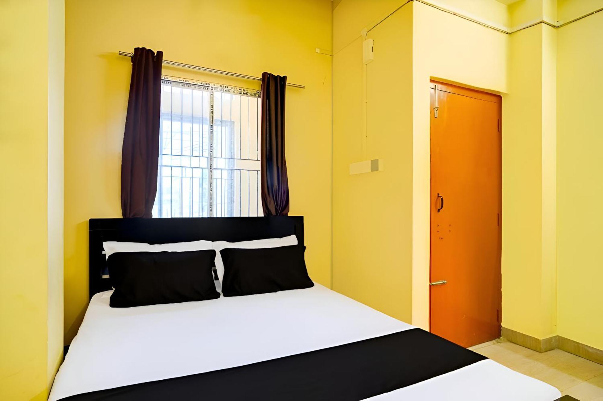 Capital Heritage Homestay Guwahati Esterno foto