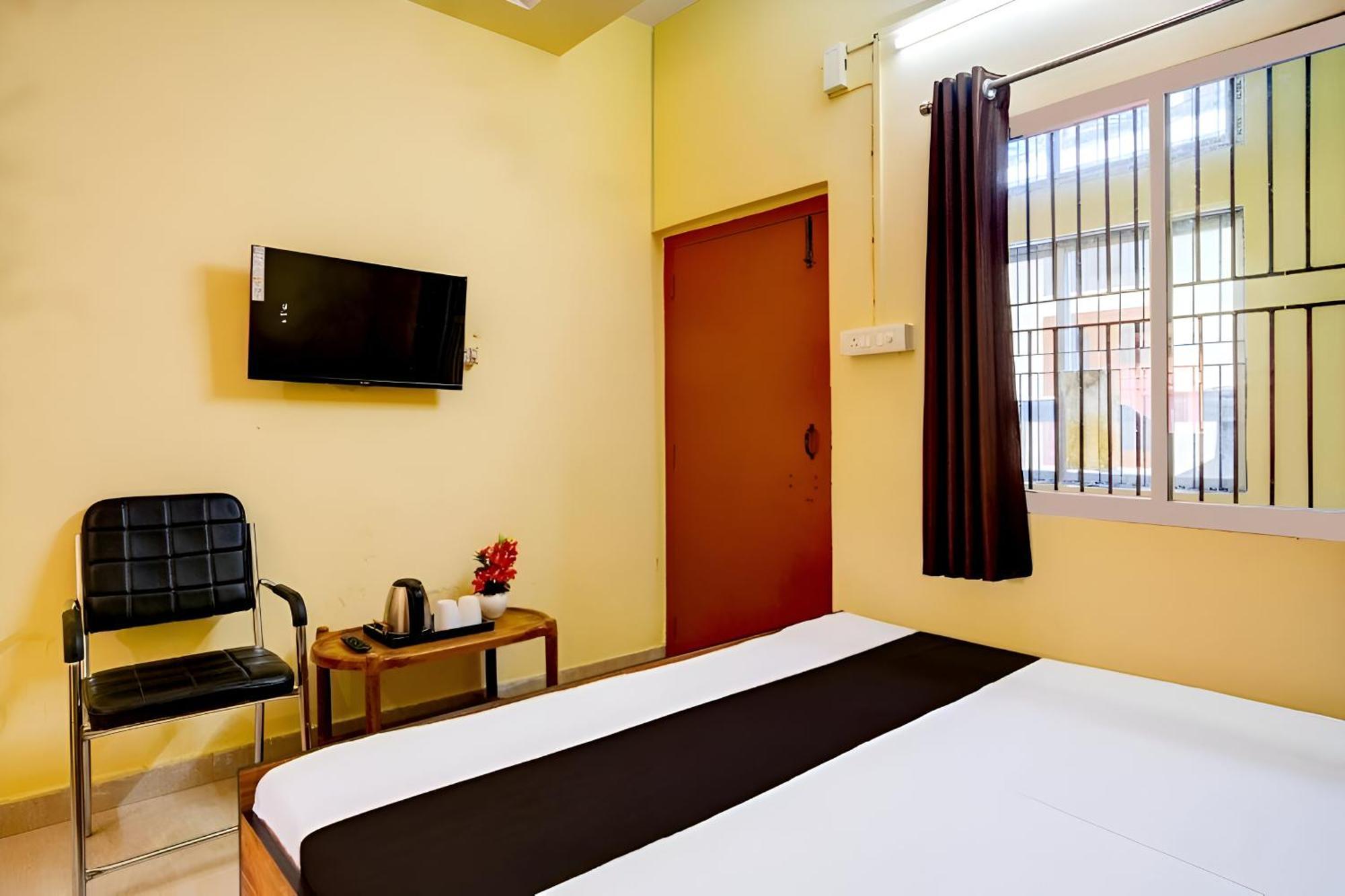 Capital Heritage Homestay Guwahati Esterno foto