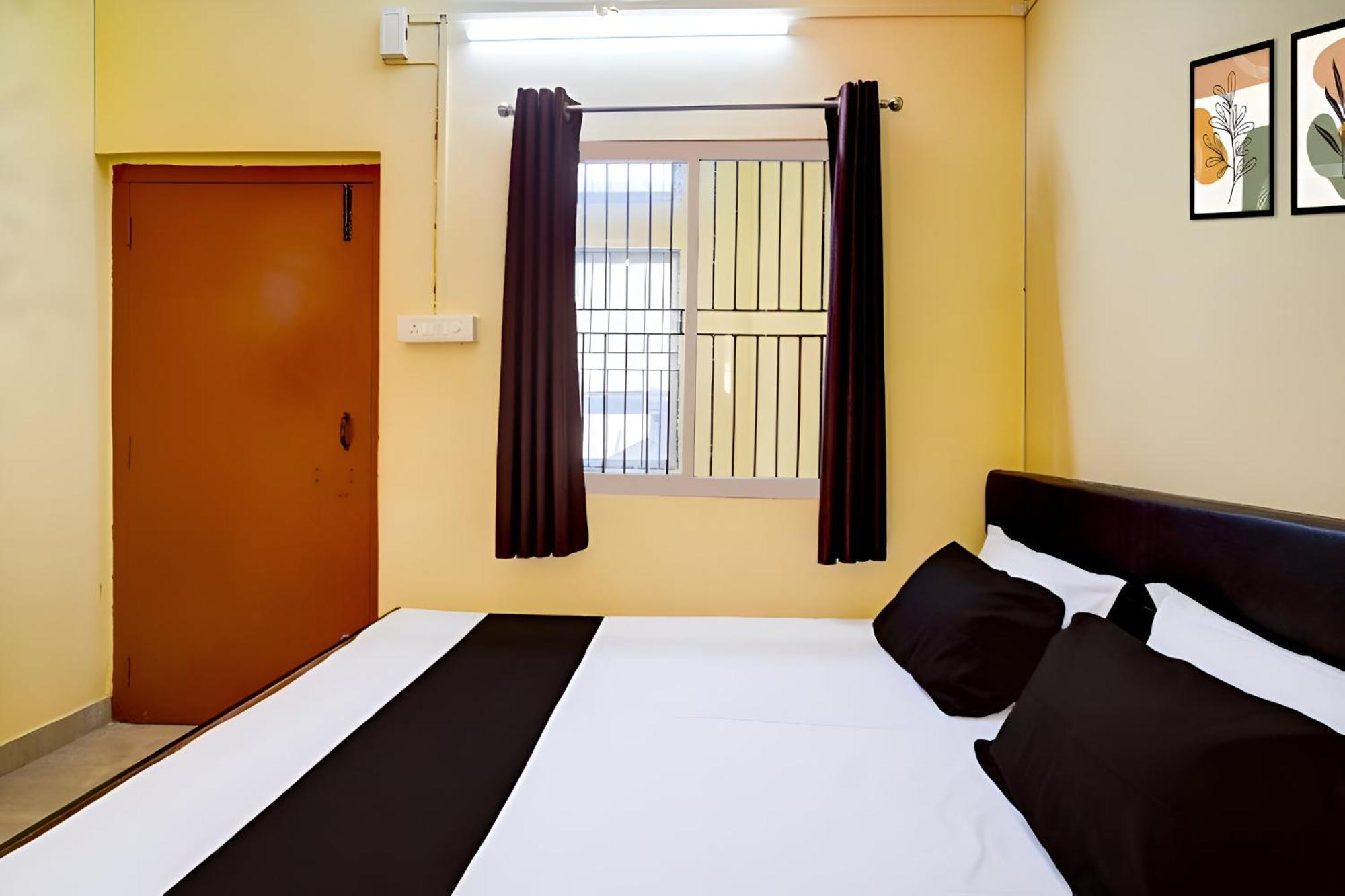 Capital Heritage Homestay Guwahati Esterno foto