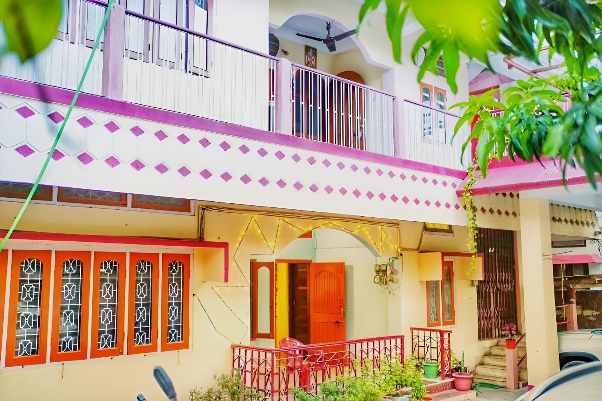 Capital Heritage Homestay Guwahati Esterno foto