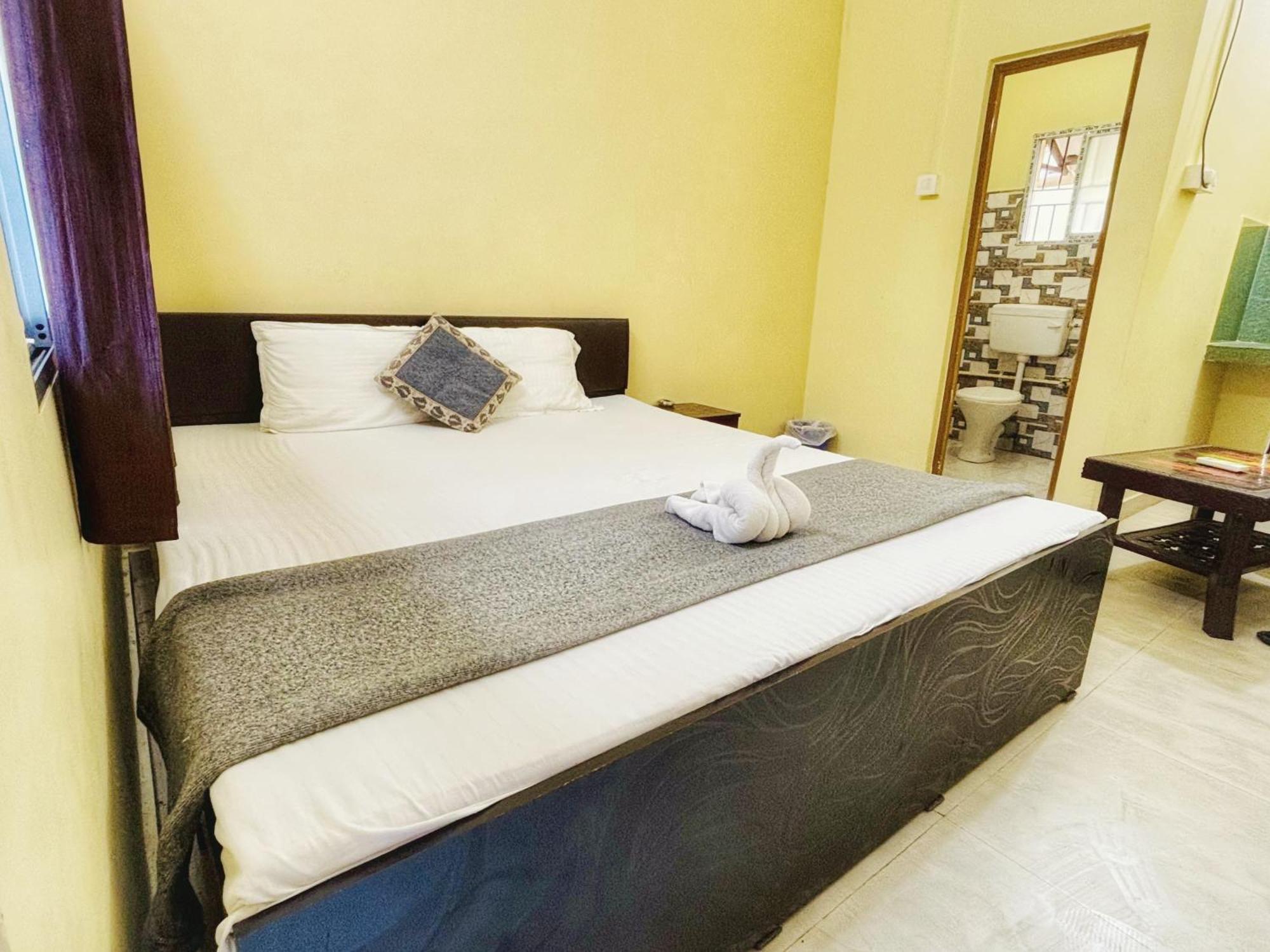 Capital Heritage Homestay Guwahati Esterno foto